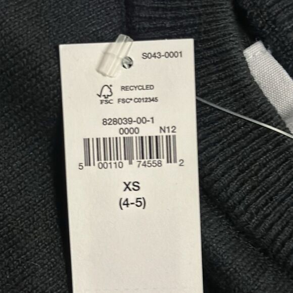 GapKids | Black Metallic | DISNEY MICKEY MOUSE INTARSIA SWEATER - Picture 4 of 6